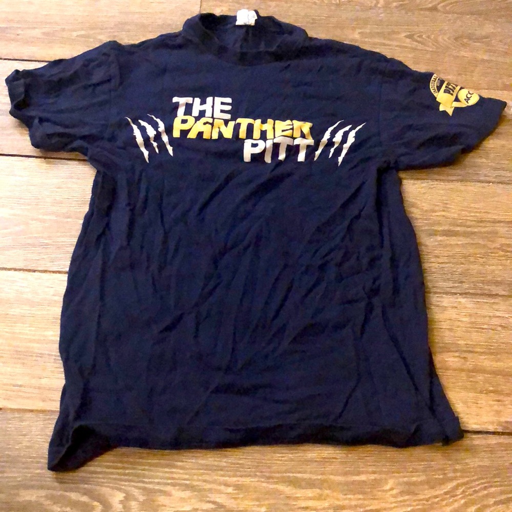 Dark blue tee